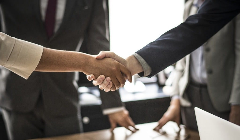 Fusion d'entreprise : préparer vos équipes au changement